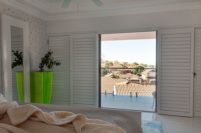 5 Bedroom Property for Sale in Safari Gardens North West